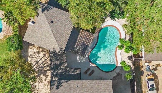 The Pines I Theater Room I Private Pool | BBQ