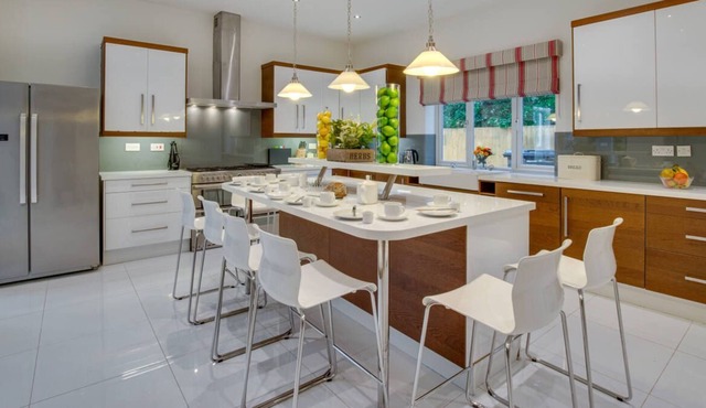 The Pines in the beautiful Swansea