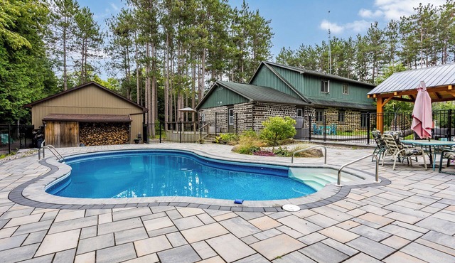 The Pines Woodland Retreat with Pool and Outdoor Pavilion