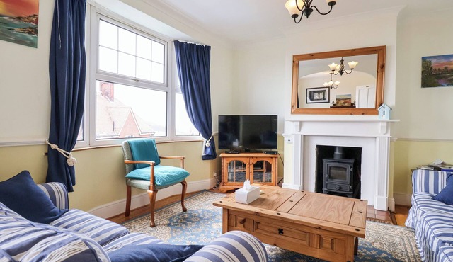 THE PINK HOUSE, family friendly in Felixstowe, Suffolk