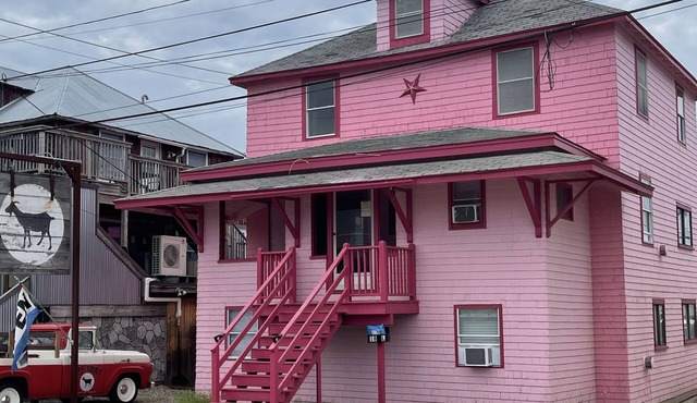 The Pink House on L Street -aka/KEY EAST!