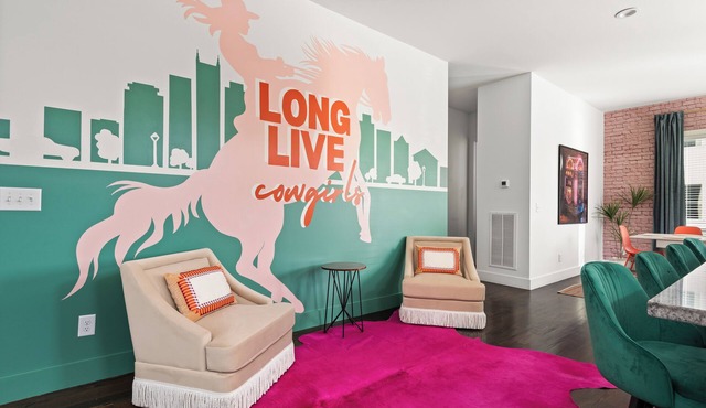 The Pink Jukebox: A Feminine & Funky Escape