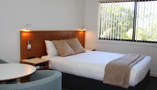 The Pioneer Way Motel