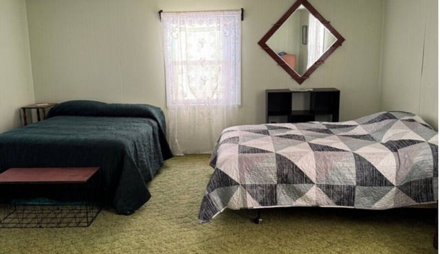 The Plains Pearl - A "Grandmacore" Cozy 2-bedroom in Campo, CO