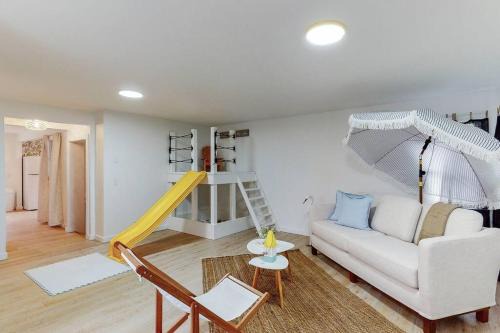 The Playmakers Funhouse-HOF Village