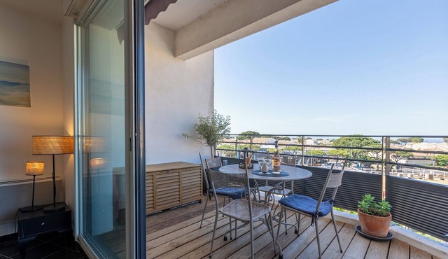 The Plaza *Panoramic Terrace *Beach *Parking