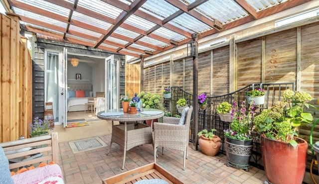 The Pleasant Pheasant Mews