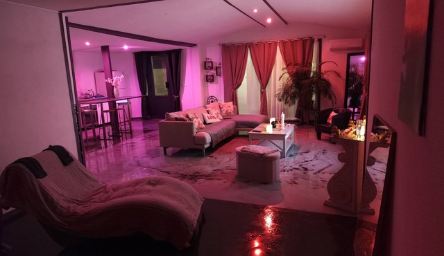 The pleasure of the senses, a moment of escape