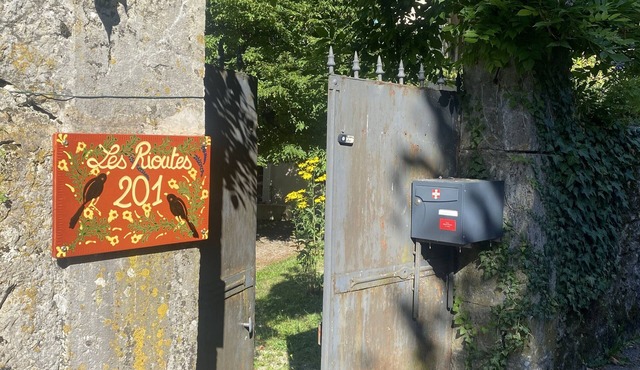 The pleasures of a French Alps charming family house in Talloires by lake Annecy
