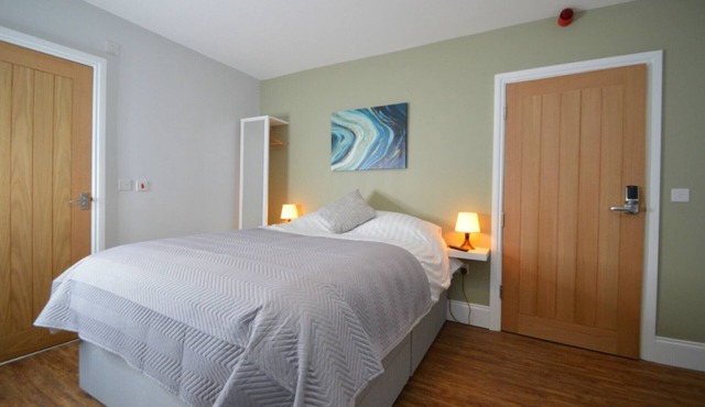 The Plough Retreat - Studios