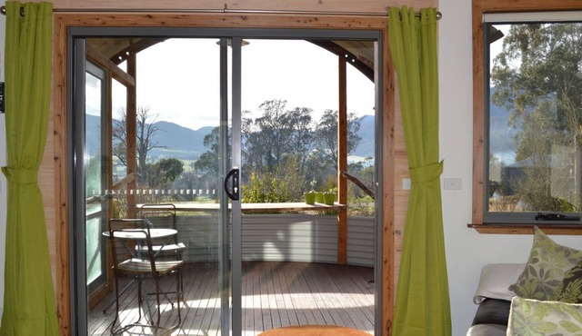 The Pod- romantic getaway with amazing views