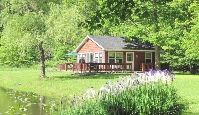 The Pond Cottage at Rustic River