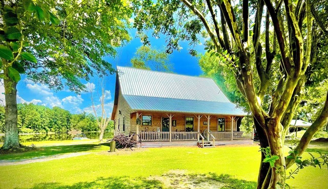 The Pond House on Rock Hill Farm