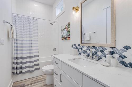 The Pool House 315 HI