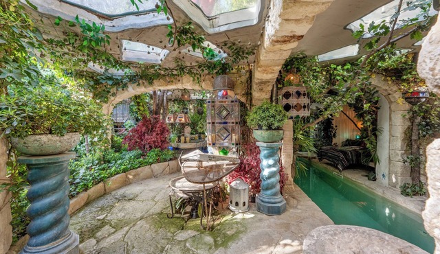 The Pool House - Organic Charm & Pool