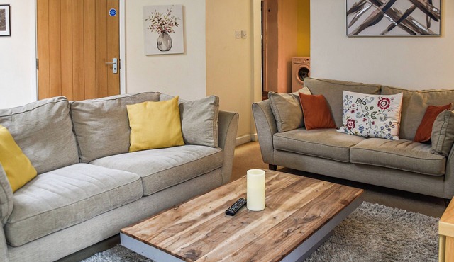 The Pool House - UK48229