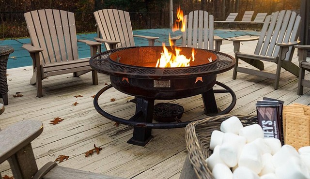 The Poolside Escape | Hot Tub | Arcade | Ping Pong