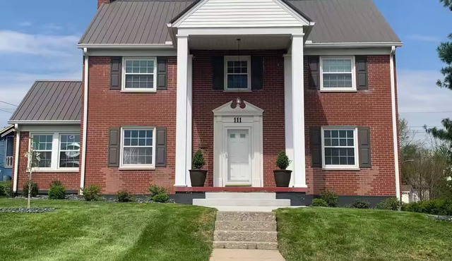 The Poplar: A Downtown Historic Home