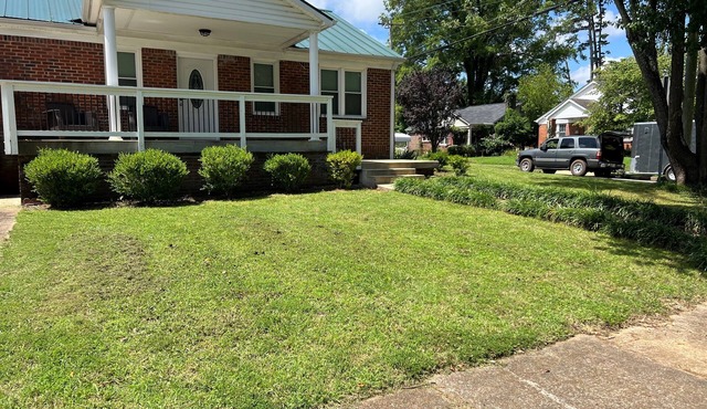 The Porchside Perch Walk to UNA/Downtown Florence
