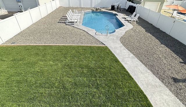 The Port Blair Residence - 2 blocks from the beach, Pool, beach badges included