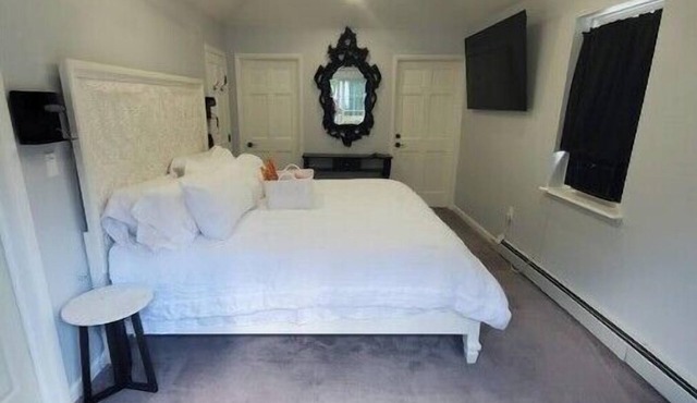 The Porter Estates Welcomes you.n