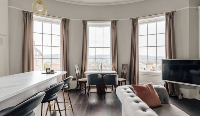 The Portland Apartment, 2 beds with parking