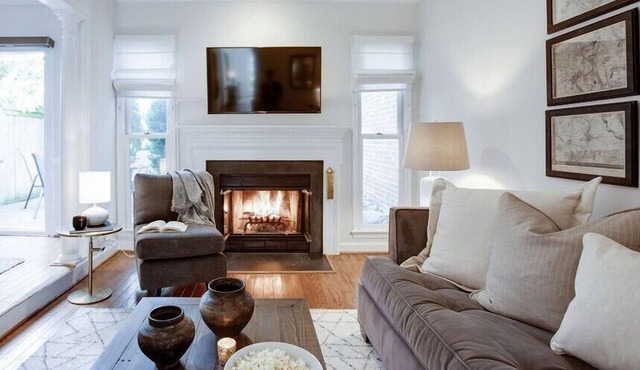 The Potomac - All En-Suite Baths + 2 Parking