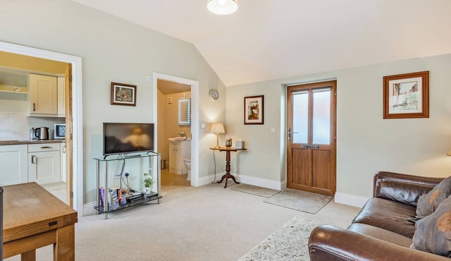 The Potting Shed - UK36120