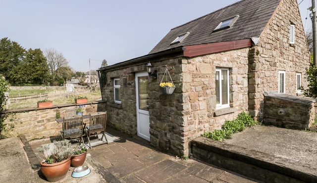THE POUND, pet friendly, with a garden in Trellech