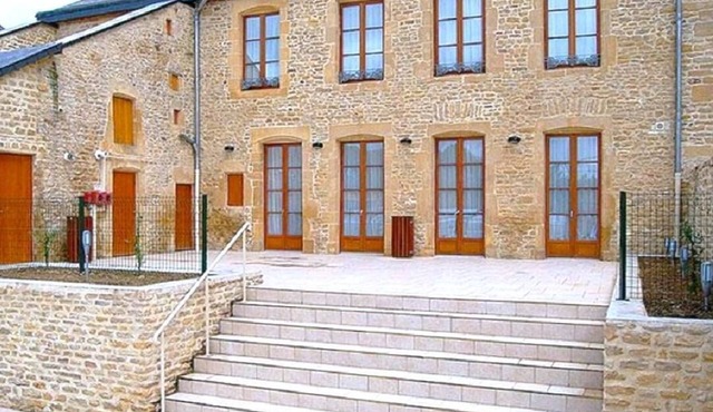 THE PRESBYTERY - DOUZY