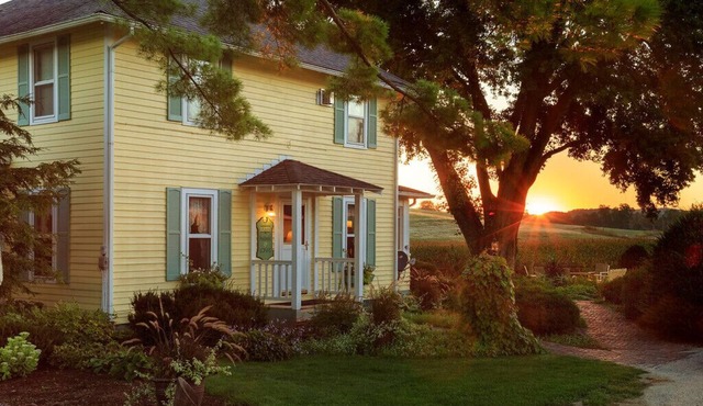 The Presidential Suite on second floor quiet peaceful Driftless Region