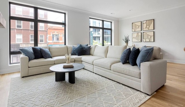 The Prestige: Designer 3BR/2BA in Prime Location