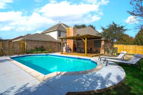 The Prestige Poolside Escape - 5BR with Cinema & Gaming