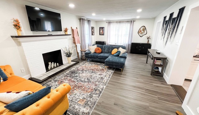 The Primary House - A Charming 3 Bedroom House in Leonardtown, MD