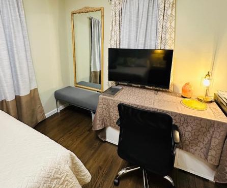 The Princeton Three Cozy 3BR Retreat, BBQ Patio - Shared Home