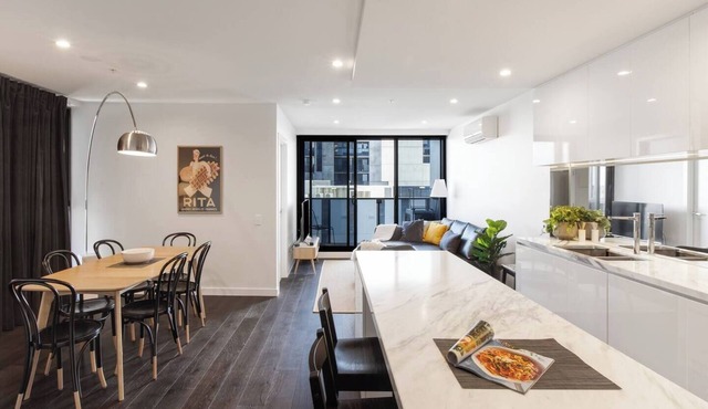 The Principal Metro Chic Pad in North Melbourne