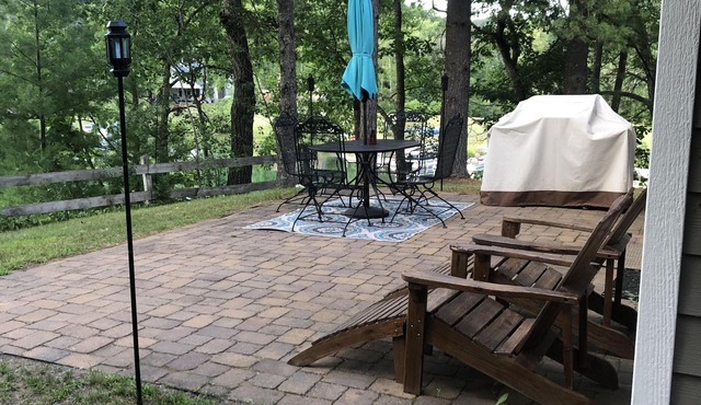 The quiet cottage on a large lot for privacy