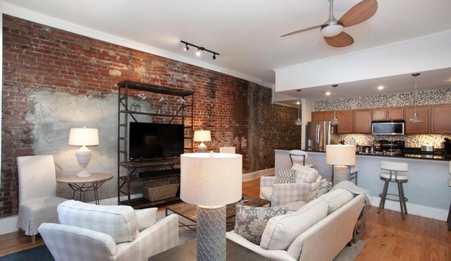 The Quiet Old City Hideout