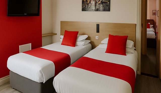 The Railway Sleeper Lodge