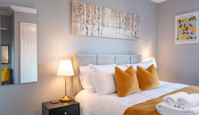 The Rainbow Retreat Sleeps 11