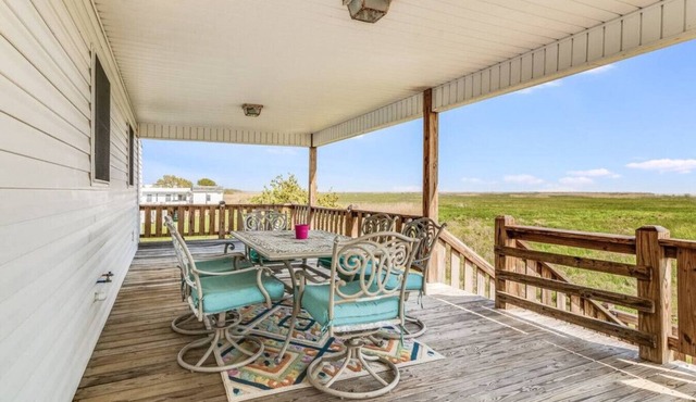 The Rainbow · The getaway vacation house w/boat parking & wifi