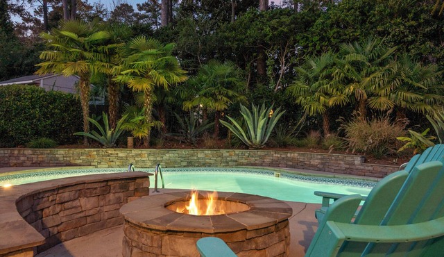 The Raleigh Resort House w/pool+hot tub+ game room