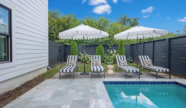 The Rambler - Sparkling Pool & Steps to 12 South!