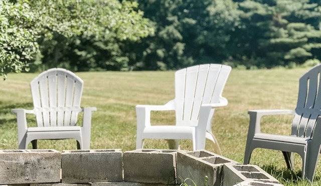 The Ranch House - 5 miles from downtown!