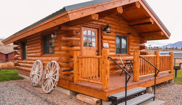 The Ranch House Cabin at J&J Cabins
