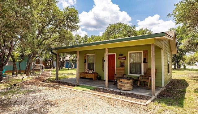 The Rancher Cabin - Texas Hill Country Romantic cabin for two near Kerrville & Fredericksburg