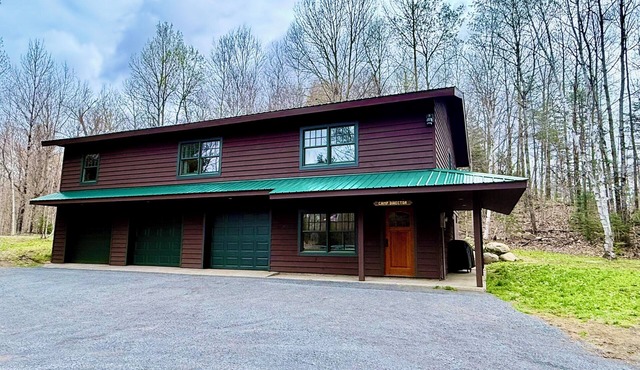 The Ranger Cabin - Woodland Retreat with Lake Access