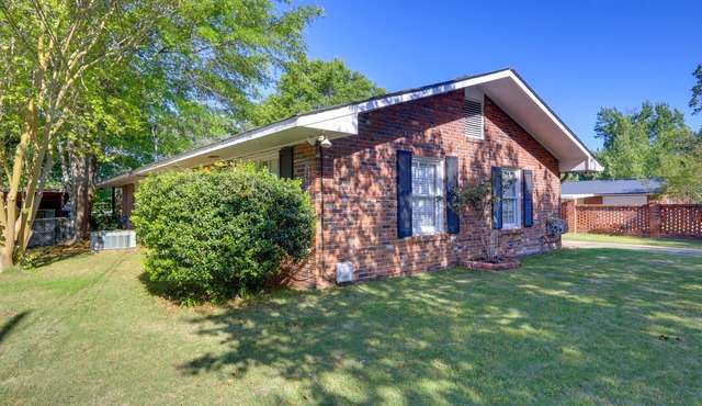 'The Ranger House' Columbus Home: Fenced Backyard