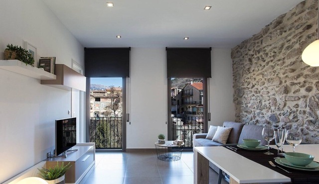 The Raval de Ripoll, Apartamento moderno con vistas al río y a la muralla