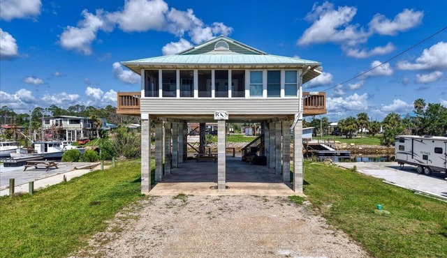 The Ravens Nest - Keaton Beach - Deep Water Canal Access